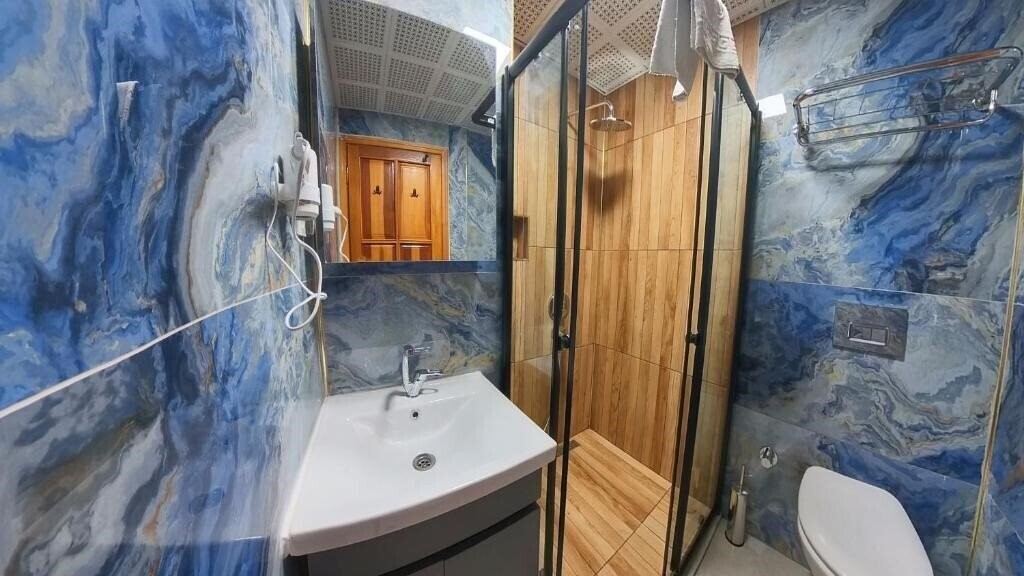 Изображение Mr Crane Hotel 4*