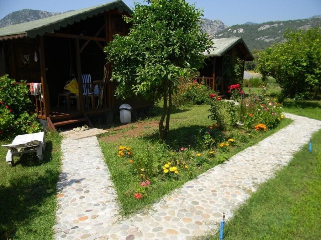 Готель Armina Hotel 3*