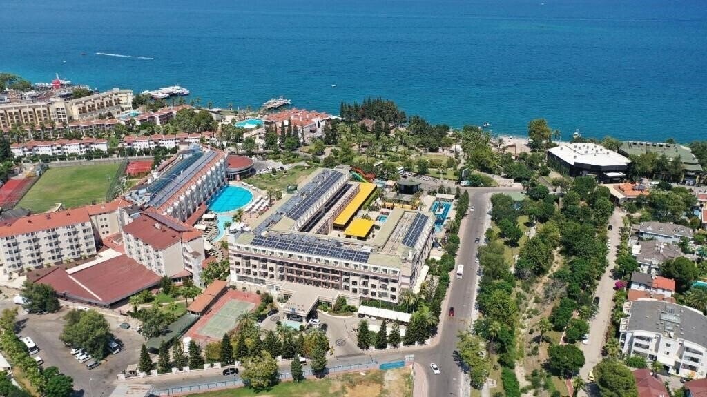 Готель Crystal Hotels De Luxe Resort & SPA 5*
