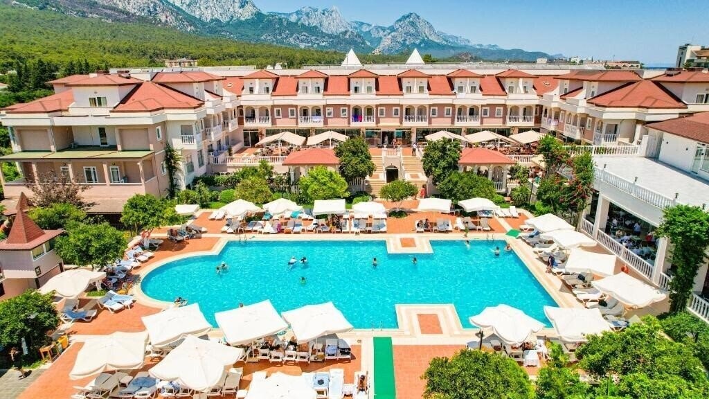 Изображение Viking Garden Hotel & SPA (ex. Garden Resort Bergamot Hotel) 4*