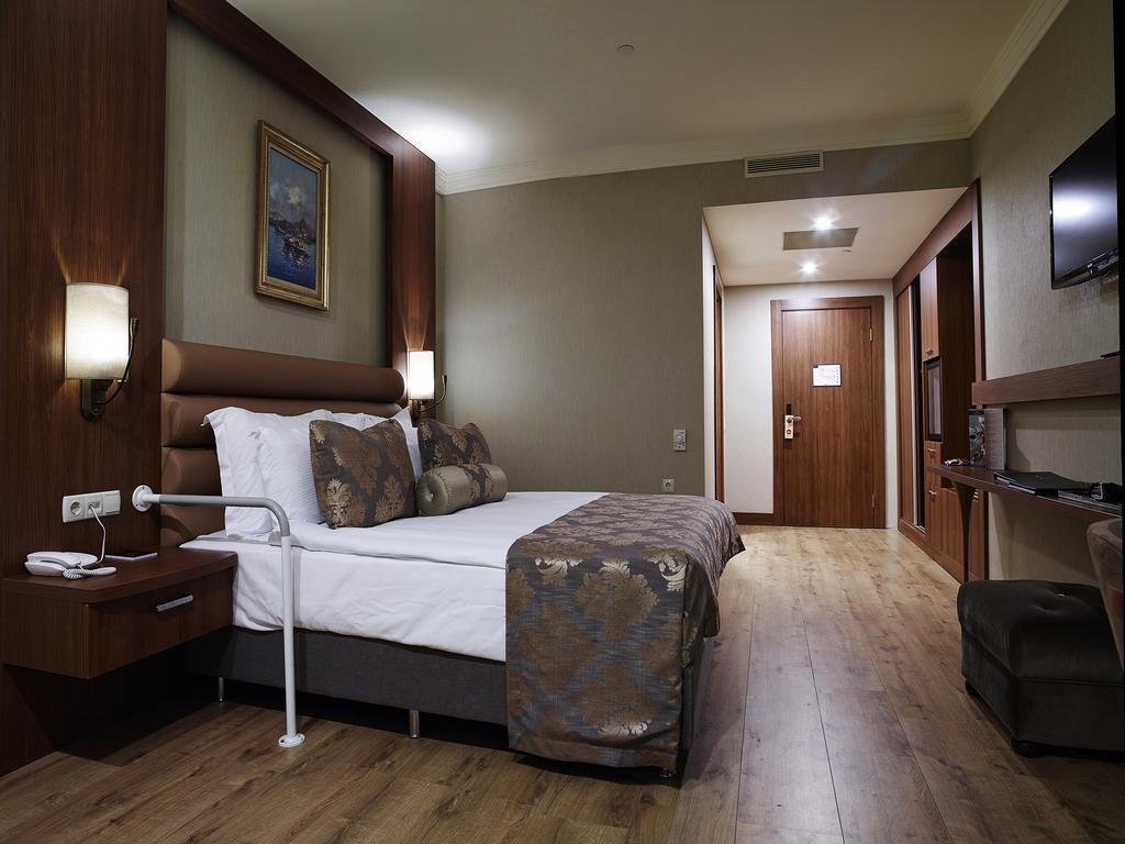 Готель Euro Park Otel (ex. Europark Hotel) 5*