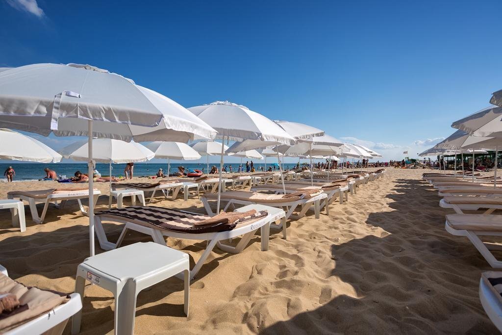 Фото Робинзон отель без категории