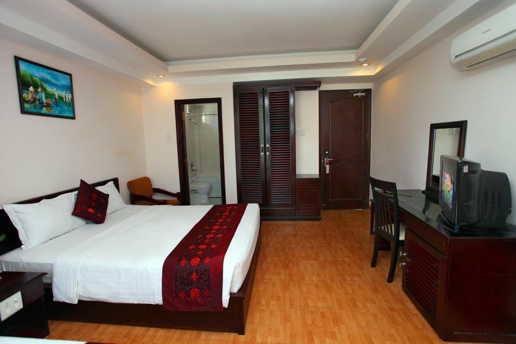 Готель Kim Hoang Long 2*