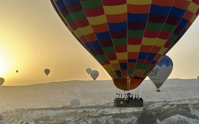 Фото Holiday Cave Hotel (ex. Holiday Cave Hotel Boutique) 3*