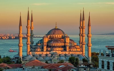 Гарячі тури з Києва