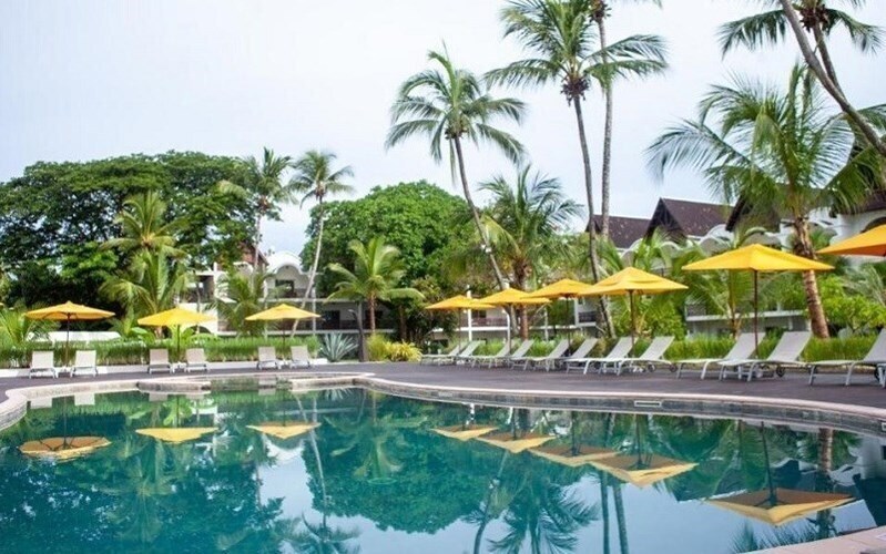 Готель Royal Beach Hotel 4*