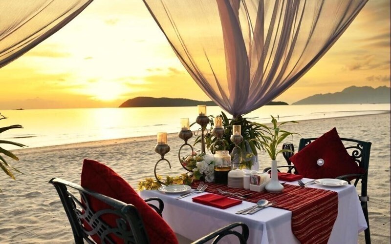 Фото Holiday Villa Beach Resort & SPA 4*