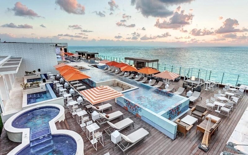 Отель Royalton Chic Cancun, An Autograph Collection All-Inclusive Resort - Adults Only 5*