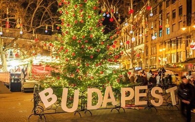 Турагентство "Поехали с нами" Киев, вул. Анни Ахматової 32/18, офіс 3 